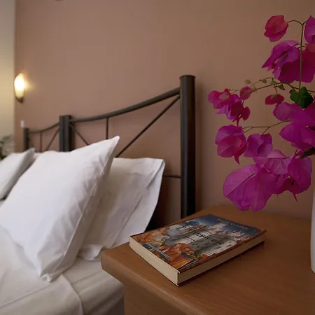 埃皮达维利亚酒店 3*