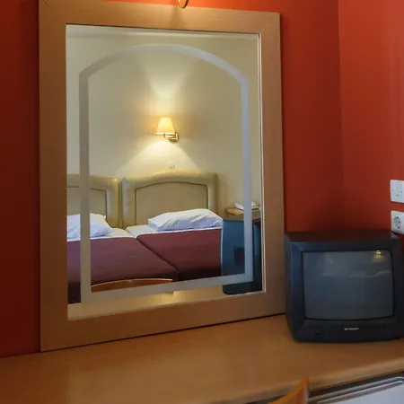 エピダヴリア ホテル トロン