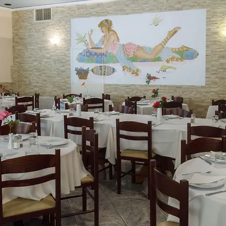 エピダヴリア 3* トロン