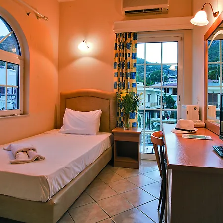 酒店 埃皮达维利亚酒店