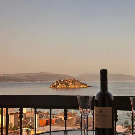 エピダヴリア ホテル トロン