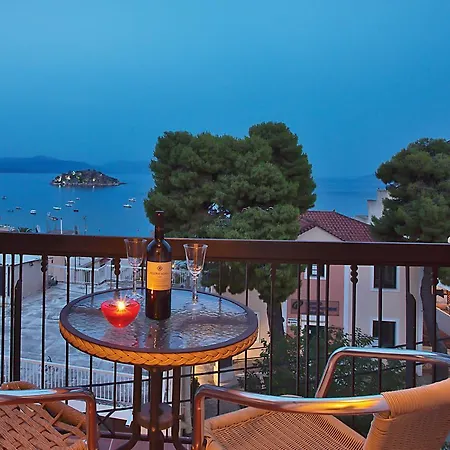 エピダヴリア ホテル