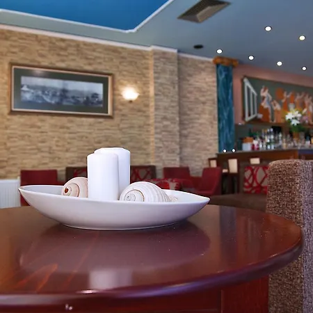 ホテル エピダヴリア